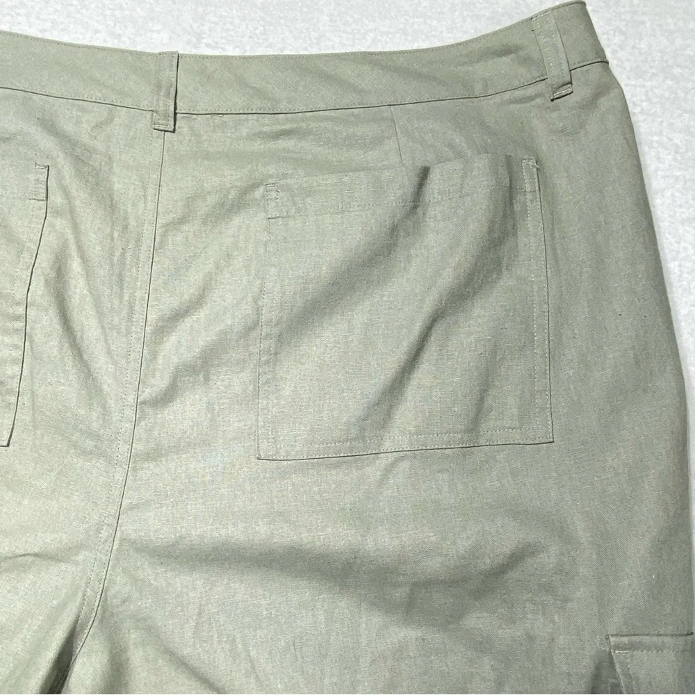 Falls Creek Cargo Pants Women Plus 24 Sage Gray Crop Stretch Casual Workwear NWT - Picture 11 of 16